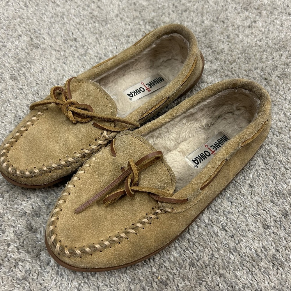 Minnetonka Moccasins Womens 7 Pile Lined Hardsole Slippers Brown Tan Suede